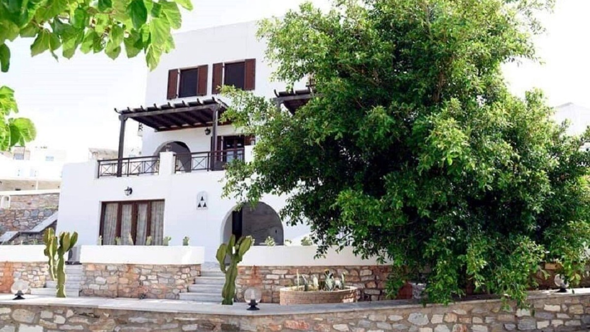 Posidonia Apartment | 'Guest House' - Lovely Apartment, 70m from the Sea!