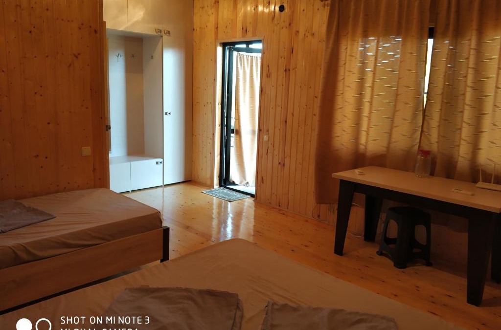 Sokhumi House | Guest House na Ezugbaya