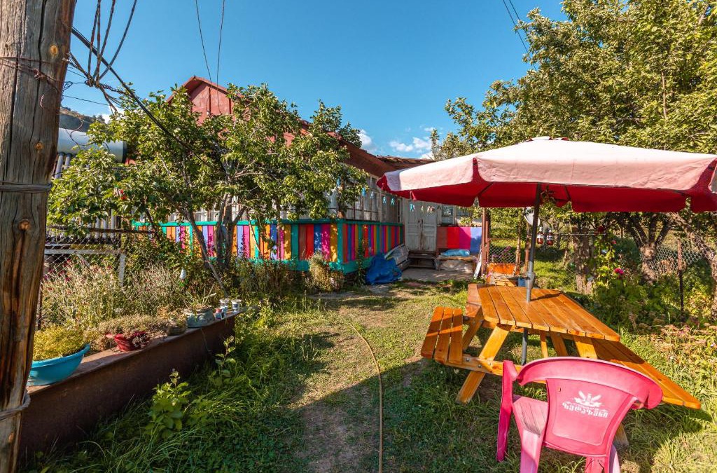 Omalo House | Guest House Nazo
