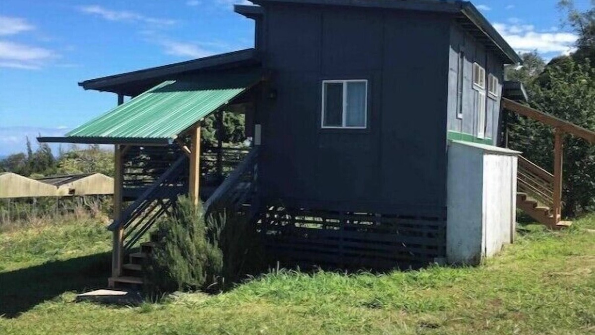Honokaa Cottage | Guest house on K Farm - AKA Fairy’s House