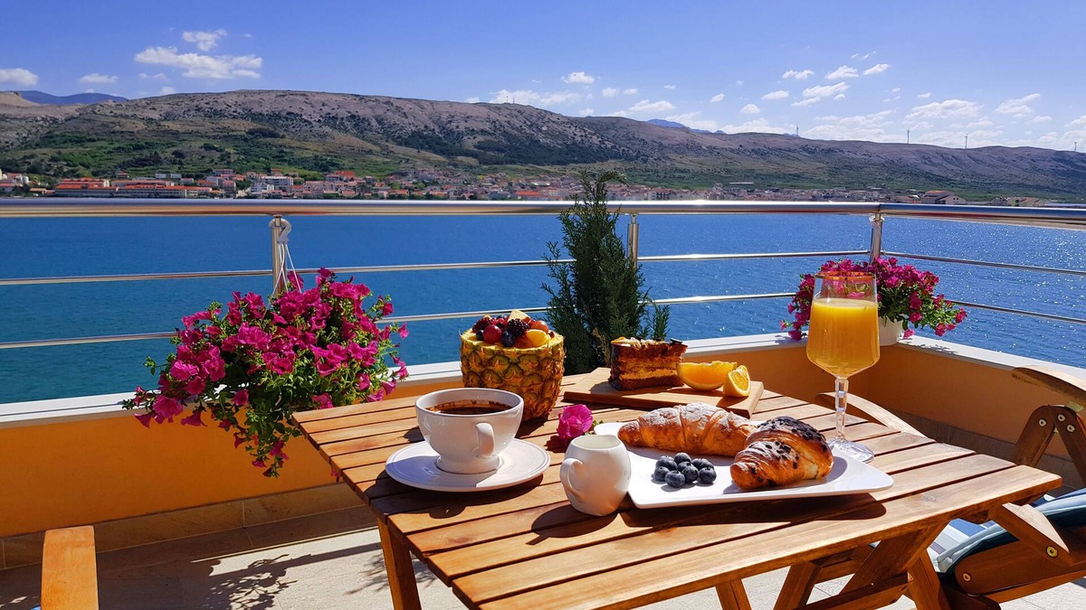 Pag House | Guest house Revelin