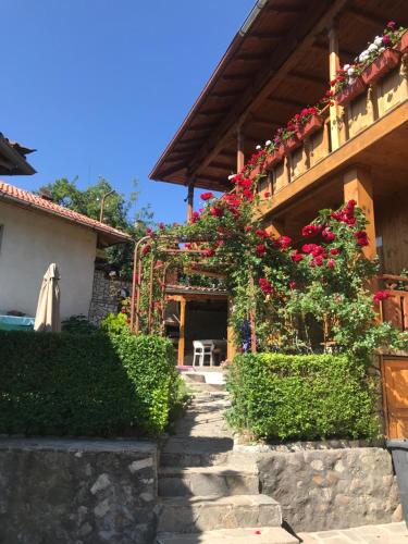 Koprivshtitsa House | Guest House Roden Dom