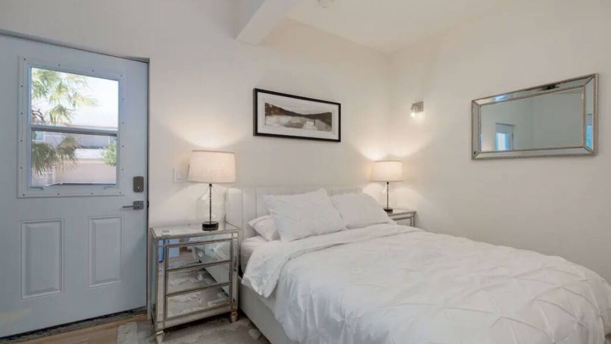 Roseville Apartment | Guest House Roseville Retreat