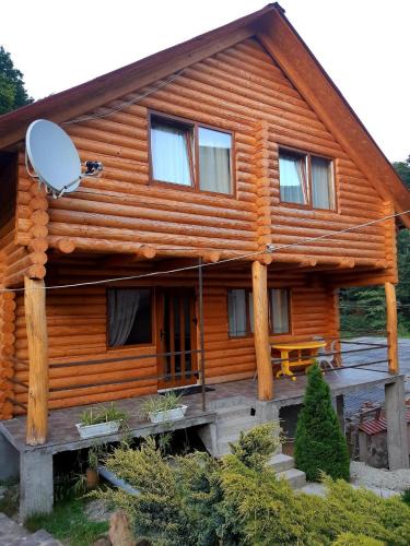 Shaian Cabin | Guest House Smerichka