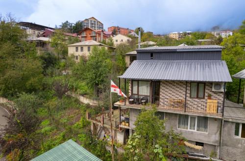 Khulo House | Guest House Sunrise
