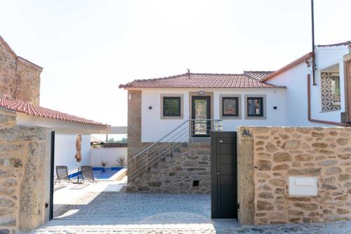 Valenca Villa | Guest House Taião