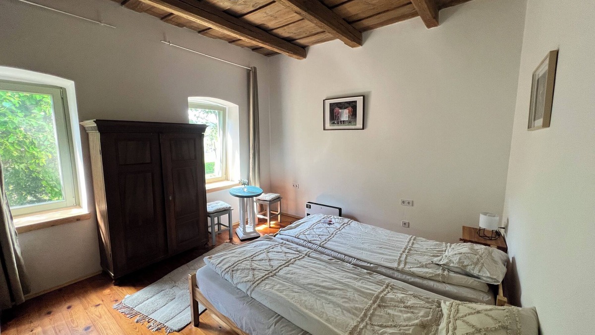 Egeraracsa Other | Guest house with whirlpool, swimming pool, playground, gastropub