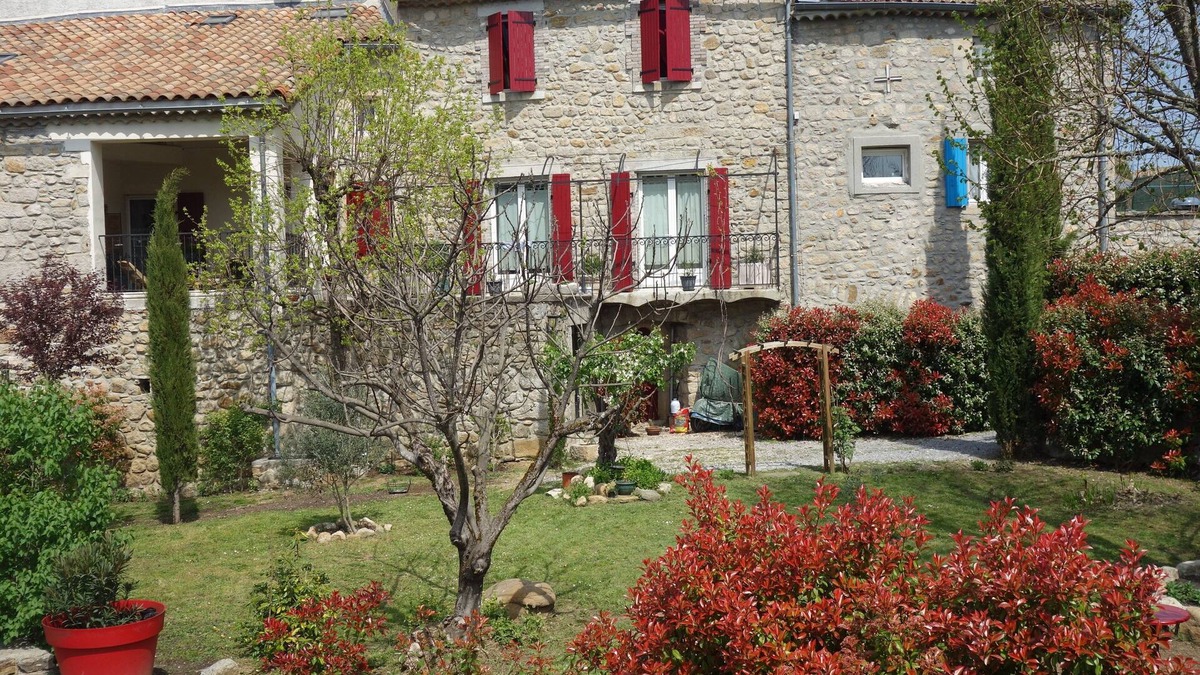 Les Assions House | GUEST ROOM IN TYPICALLY CÉVENOLE HOUSE