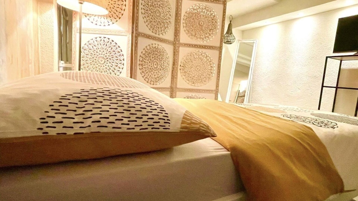 Grossaffoltern House | Guest Room Seeland