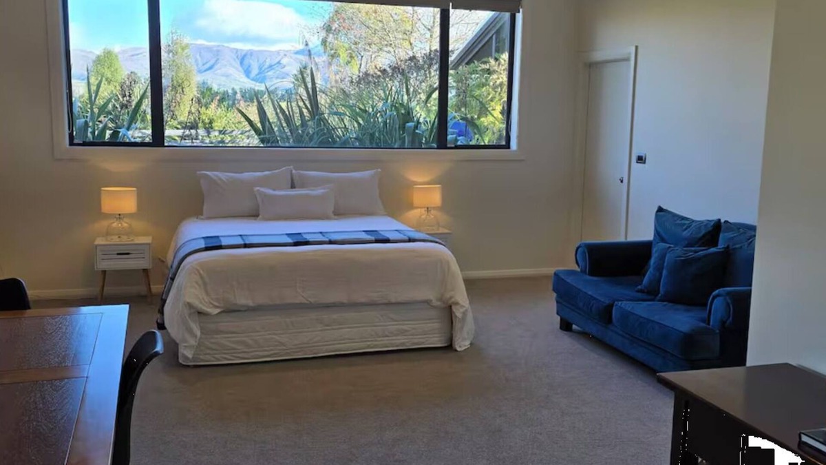 Ashwick Flat Apartment | Guest Suite | Mackenzie Country | FairlienClose to Tekapo, local ski fields