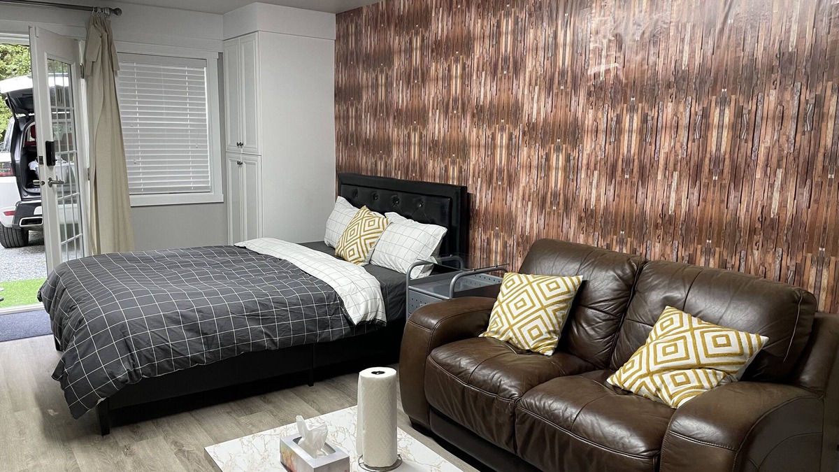 Maple Ridge Apartment | Guest Suite on an Acreage - Near Golden Ears National Park!