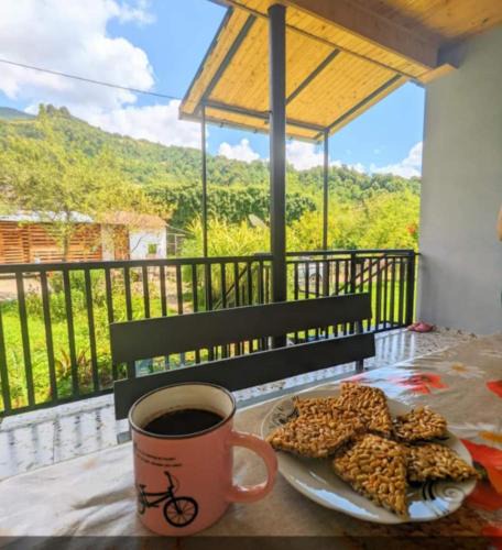 Tsageri Apartment | Guesthouse Among the Vines