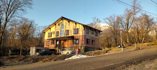 Akakura Onsen House | Guesthouse Aozora Blue Sky