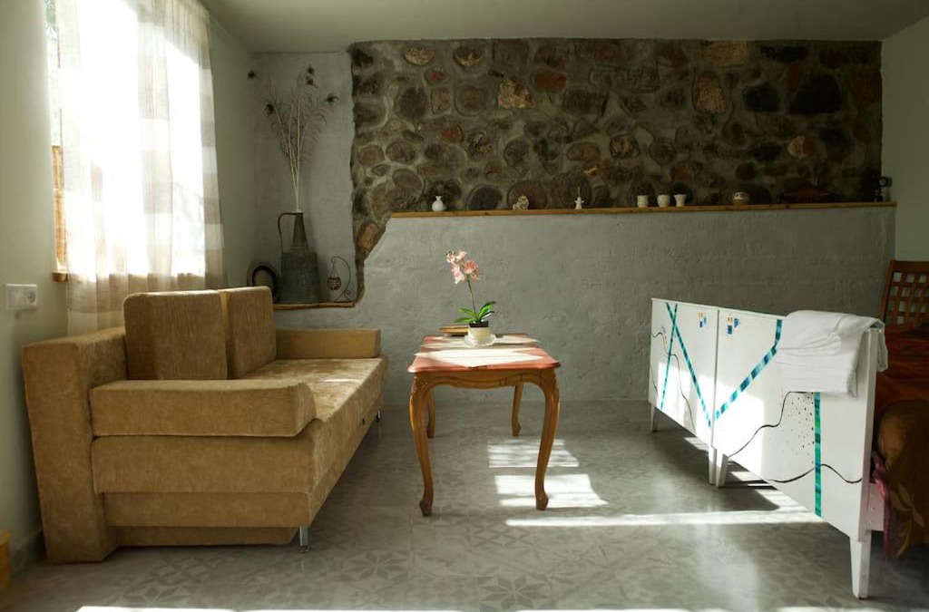 Garni House | Guesthouse in the Art space