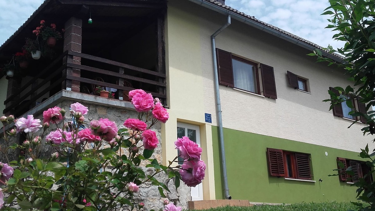 Korana House | Guesthouse Loncar is waiting for you! Just come and enjoy :)