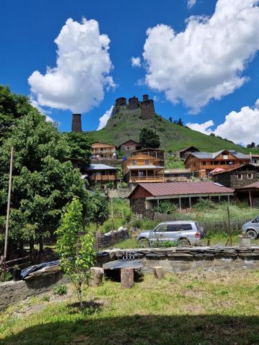 Omalo House | Guesthouse Mevele