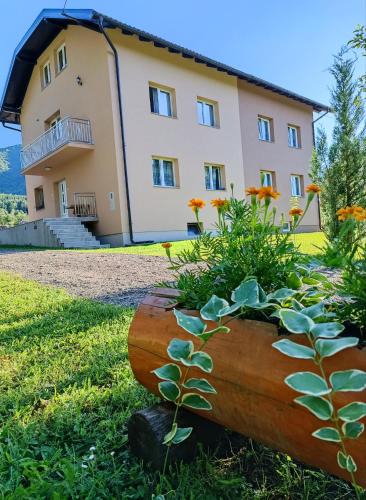 Vrelo Korenicko House | Guesthouse Nikolina