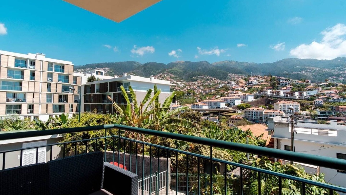 Santo Antonio Apartment | GuestReady - A view to Funchal paradise