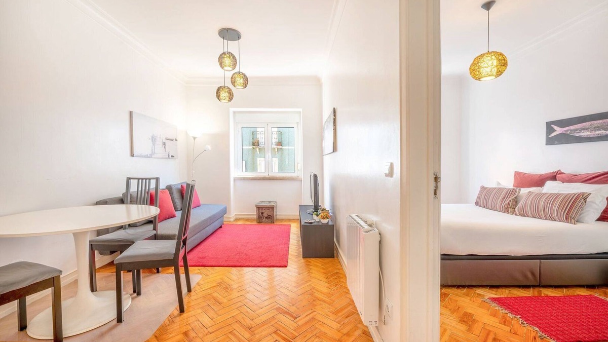 Sao Jorge de Arroios Apartment | GuestReady - Charme Rouge Lisbon