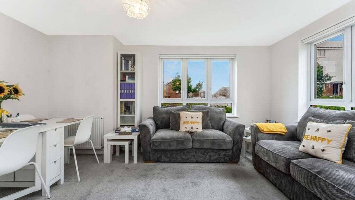 Niddrie Apartment | GuestReady - Edinburgh Elegant home