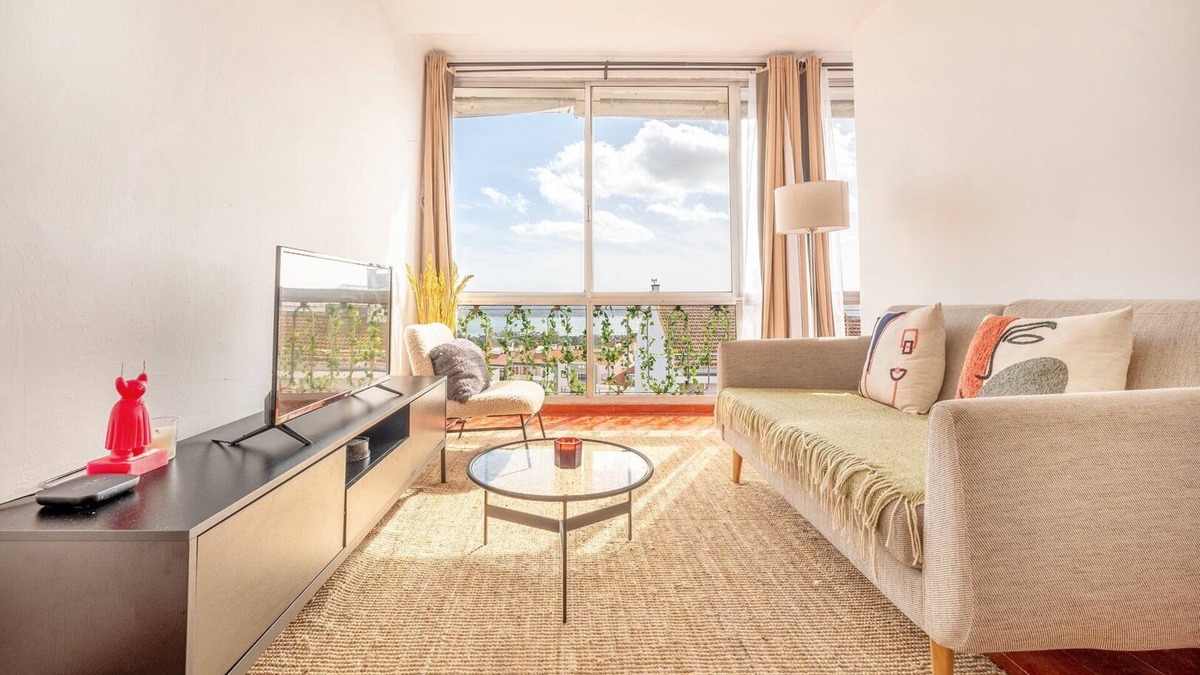 Belem Apartment | GuestReady - Lovely Retreat with Tagus River View