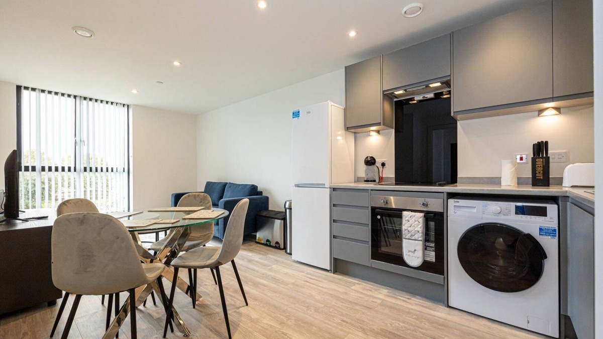 Everton Apartment | GuestReady - Lux getaway in Liverpool