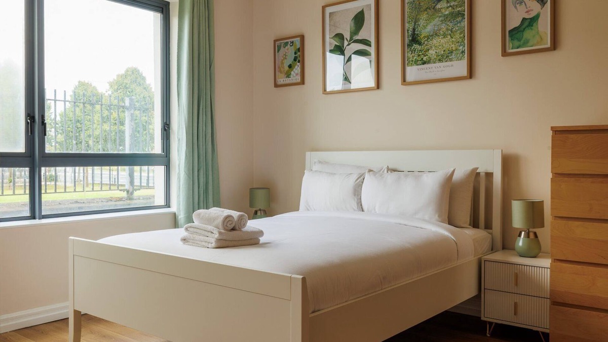City Centre Dublin Apartment | GuestReady - Modern Docklands retreat in Dublin