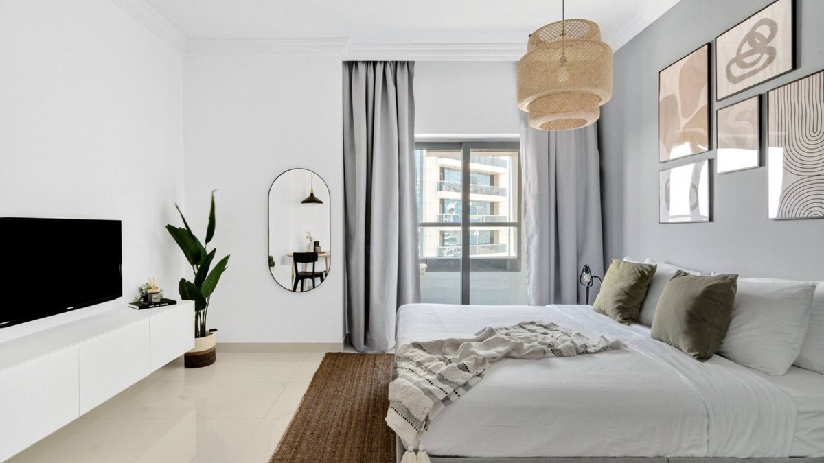 Business Bay Apartment | GuestReady - Modern living at Capital Bay