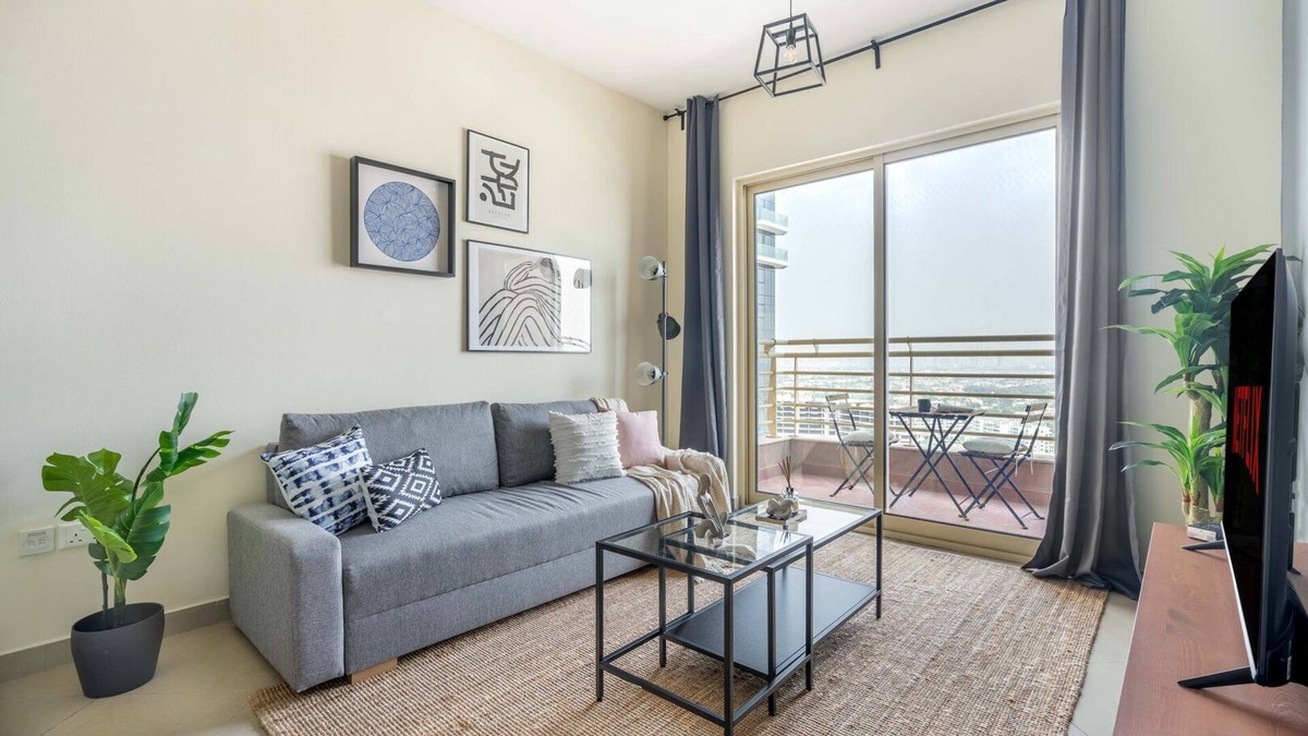 Dubai Apartment | GuestReady - Uptown Views | Icon Tower JLT