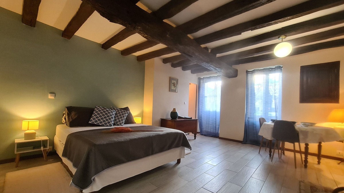 Nohant-Vic Bed & Breakfast | Guestroom Nohant-Vic, studio flat, 2 persons