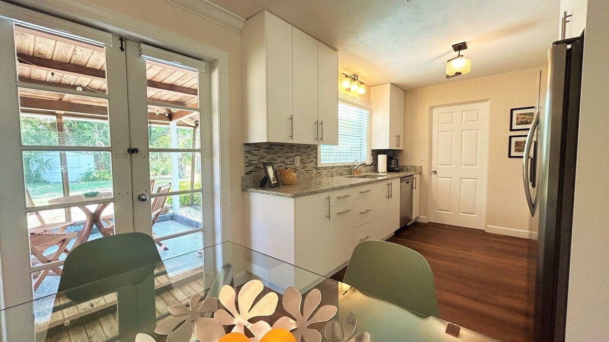 Alta Vista House | Guests Love This Home & Locationn 1 Mile to Downtown, Trolley to Beach, Pets OK!