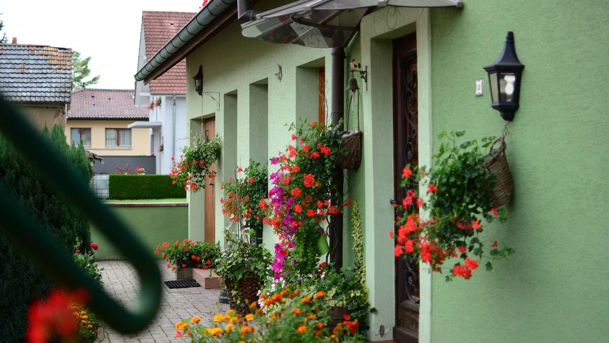 Guewenheim Cottage | Guewenheim Haut-Rhin cottage for 4 people