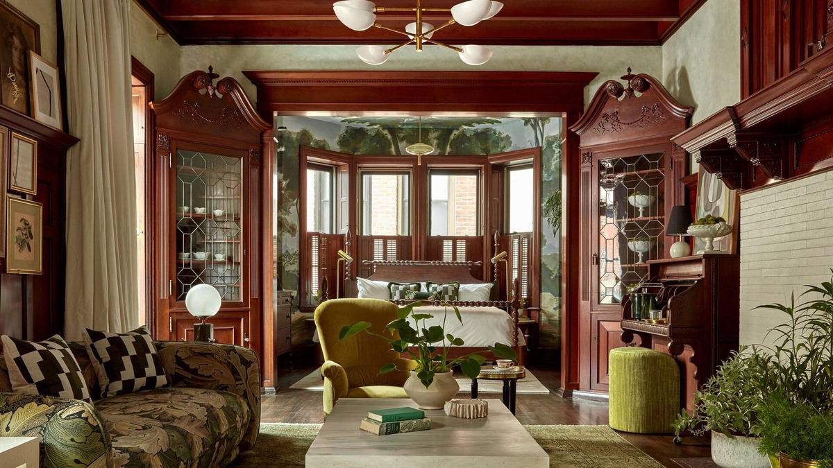 Gayborhood Hotel | Guild House Hotel