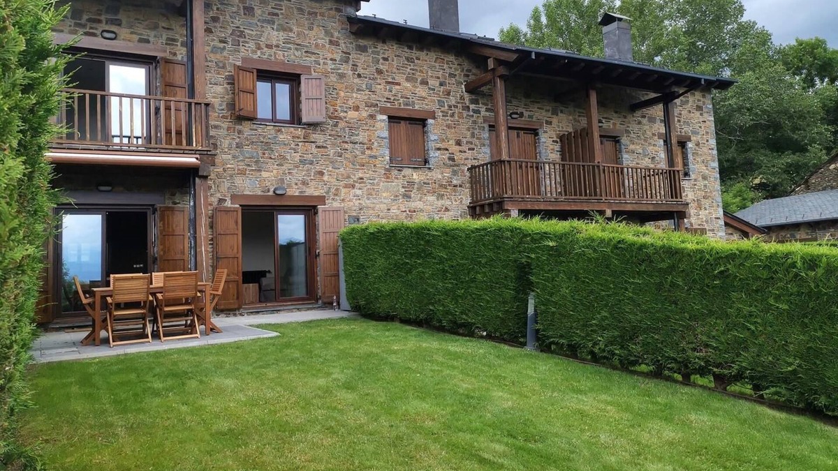 Guils de Cerdanya House | Guils IV - Three Bedroom House, Sleeps 6