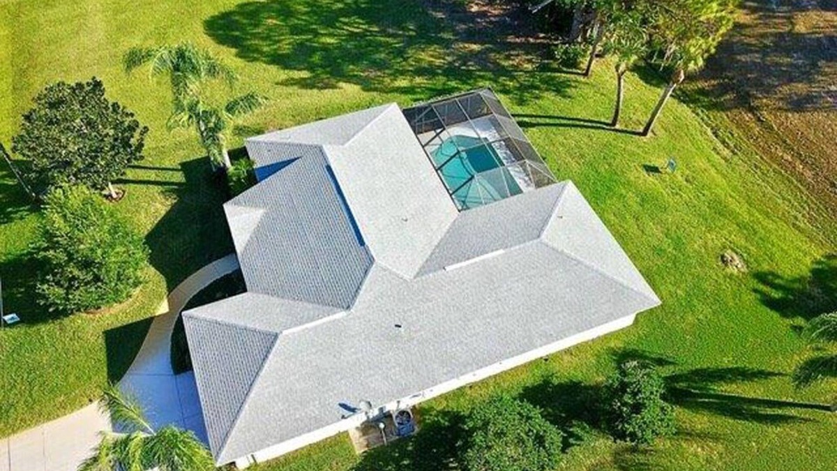 Pebble Beach House | Gulf Coast Paradise w/Heated Pool -12 min drive to Ocean Beach-Relaxing 3-2-2.