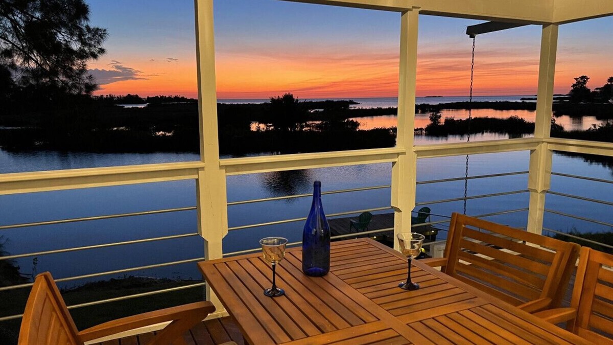 Spring Hill House | Gulf-Front Oasis | Stunning Sunsets + Nature Views & Peaceful Old Florida Charm