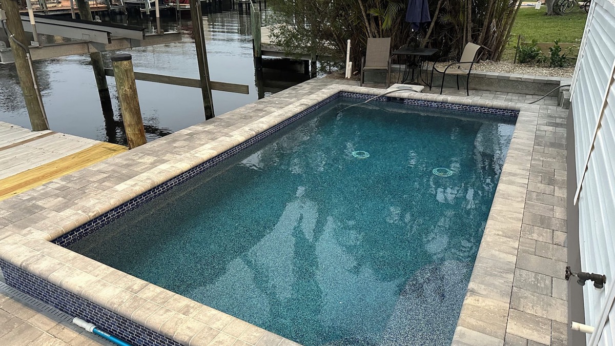 Matlacha Apartment | Gulf Hidden Jewel POOL Kayak bikes fish from dock