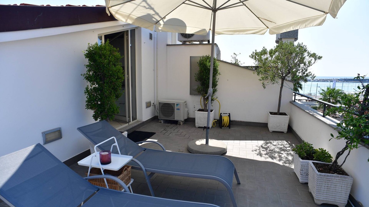 Loano Apartment | Gulf of Loano by the sea Parking space
