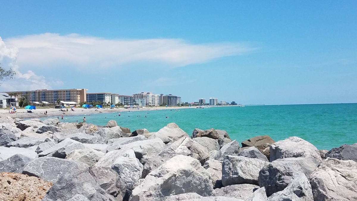 Venice Gardens Cottage | Gulf of Mexico is only 4 miles from our Old-Florida 1-bedroom Humble Home