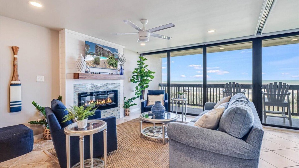 Port Aransas Condo | Gulf Shores 203 Gorgeous 2nd Floor Beachfront View Private Balcony