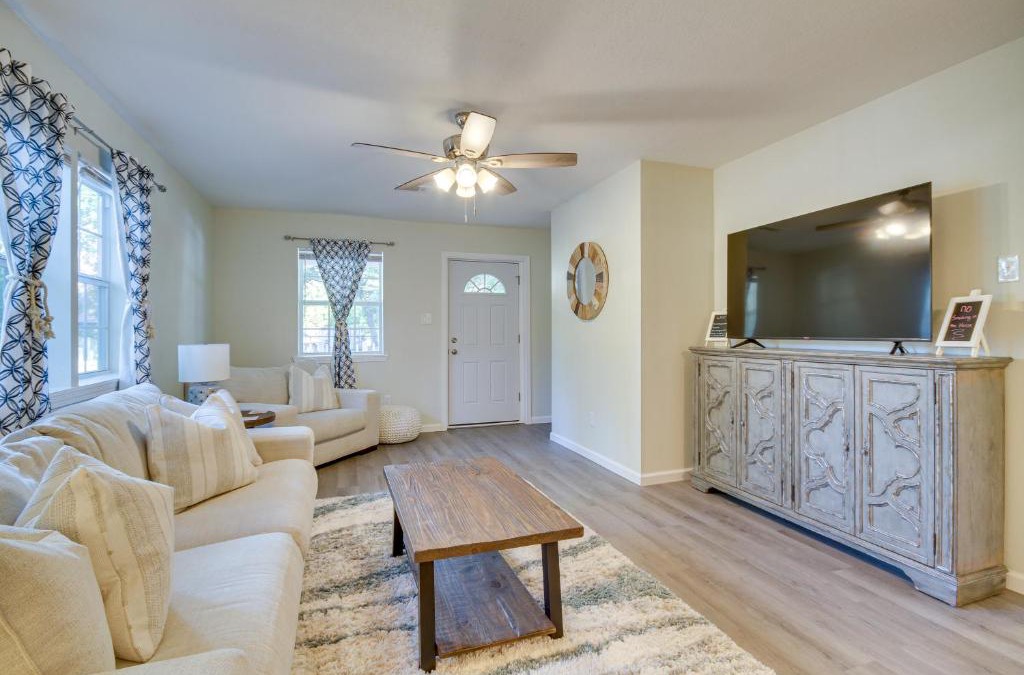 Gulfport House | Gulfport Home with Fire Pit RVandTrailer Parking