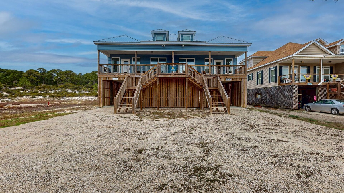 Audubon Place House | Gulfview duplex with panoramic views, large balcony, and internet