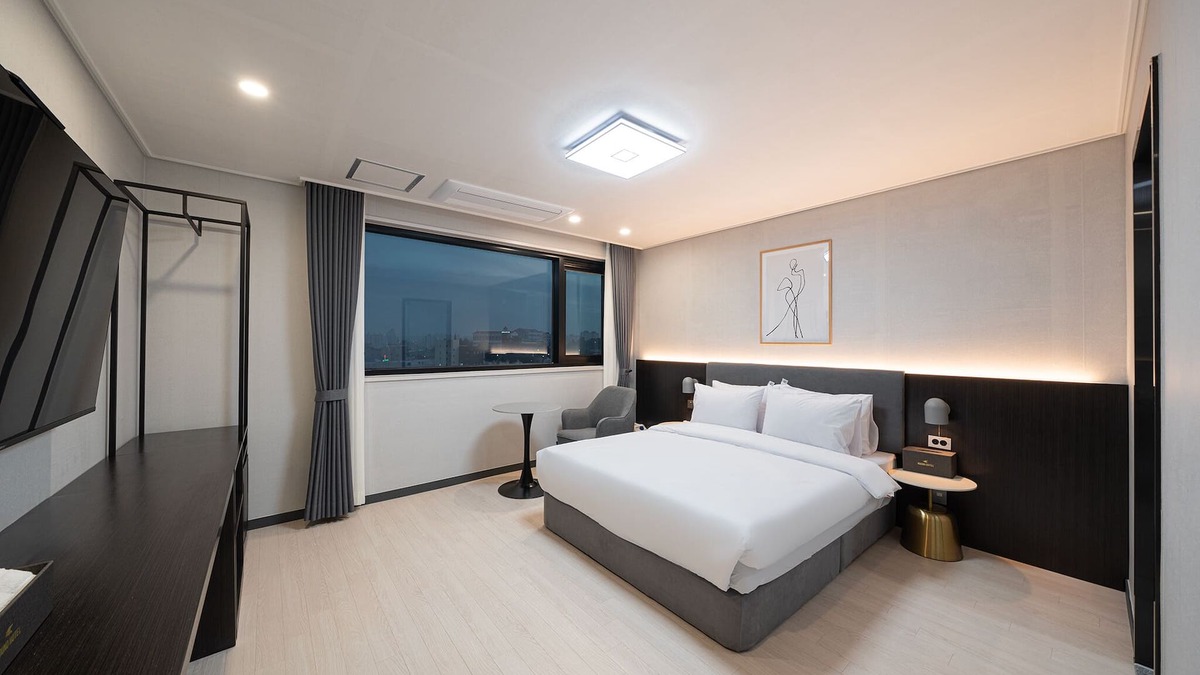 Gunsan Bed & Breakfast | Gunsan Hound Hotel