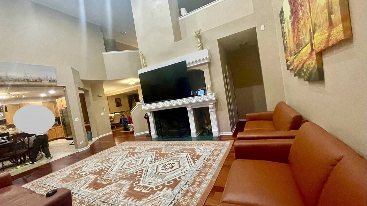 Gurnee House | Gurnee home with King Queen beds for Vacations,six flags Celebrate Eid, Navy GL