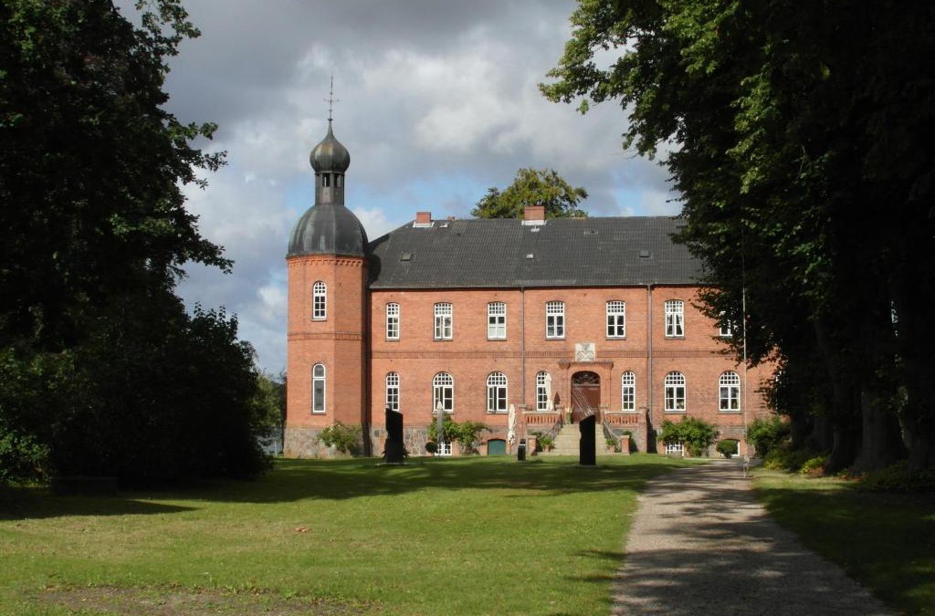 Wittmoldt Bed & Breakfast | Gutshaus - Gut Wittmoldt