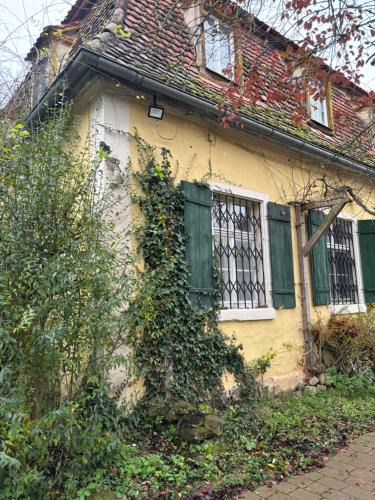 Dennenlohe Apartment | Gutsherren Wohnung