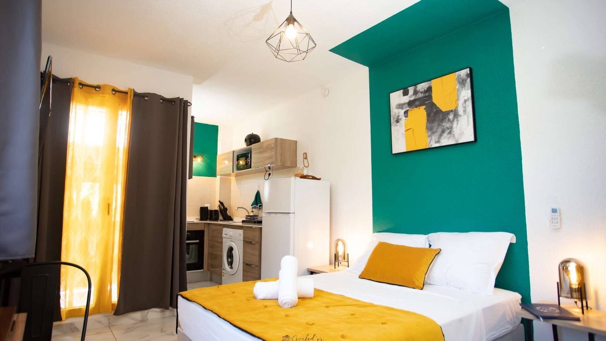 Cayenne Apartment | ♣ Guyanese Secret Garden ♣ Pool ♣ Fiber ♣ Private garden with tent♣