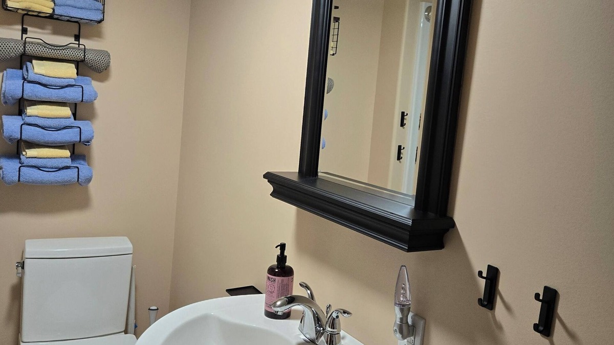 Guysborough Apartment | Guysborough Harbour Waterfront Guest Suite