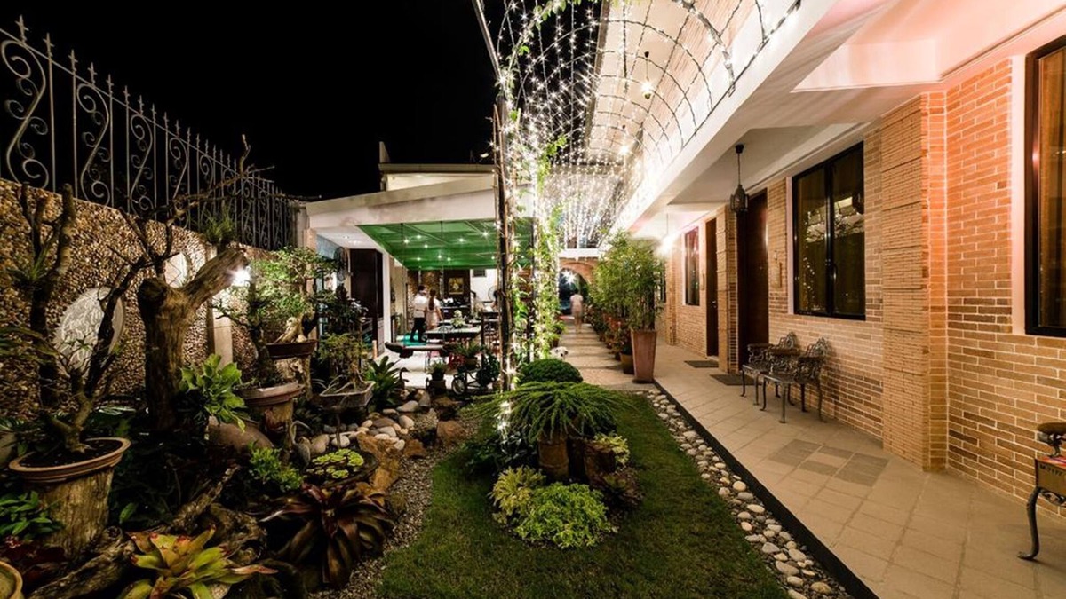 Dipolog Bed & Breakfast | Gwandalan House