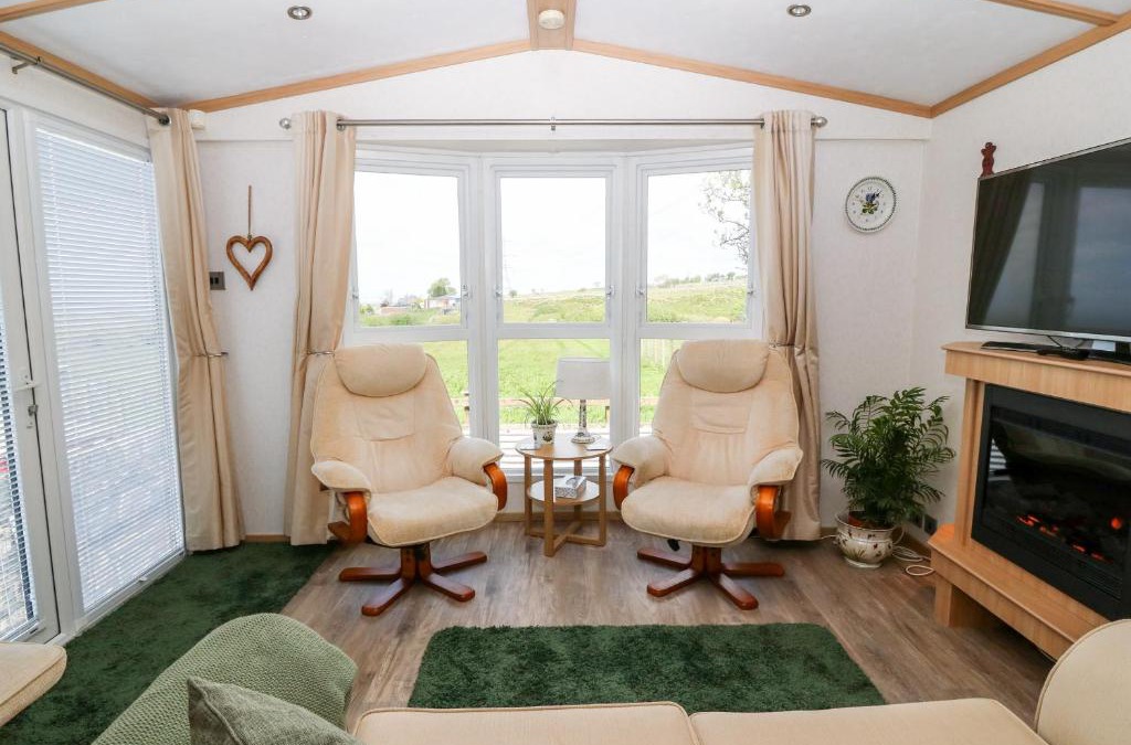 Llanllyfni House | Gwel Y Môr